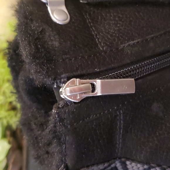 Roxy Black Ivan Fur High-Top Sneaker - Picture 8 of 16